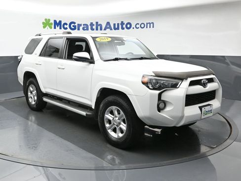Used 2019 Toyota 4Runner SR5 Premium image 2