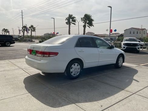 Used 2004 Honda Accord LX image 7