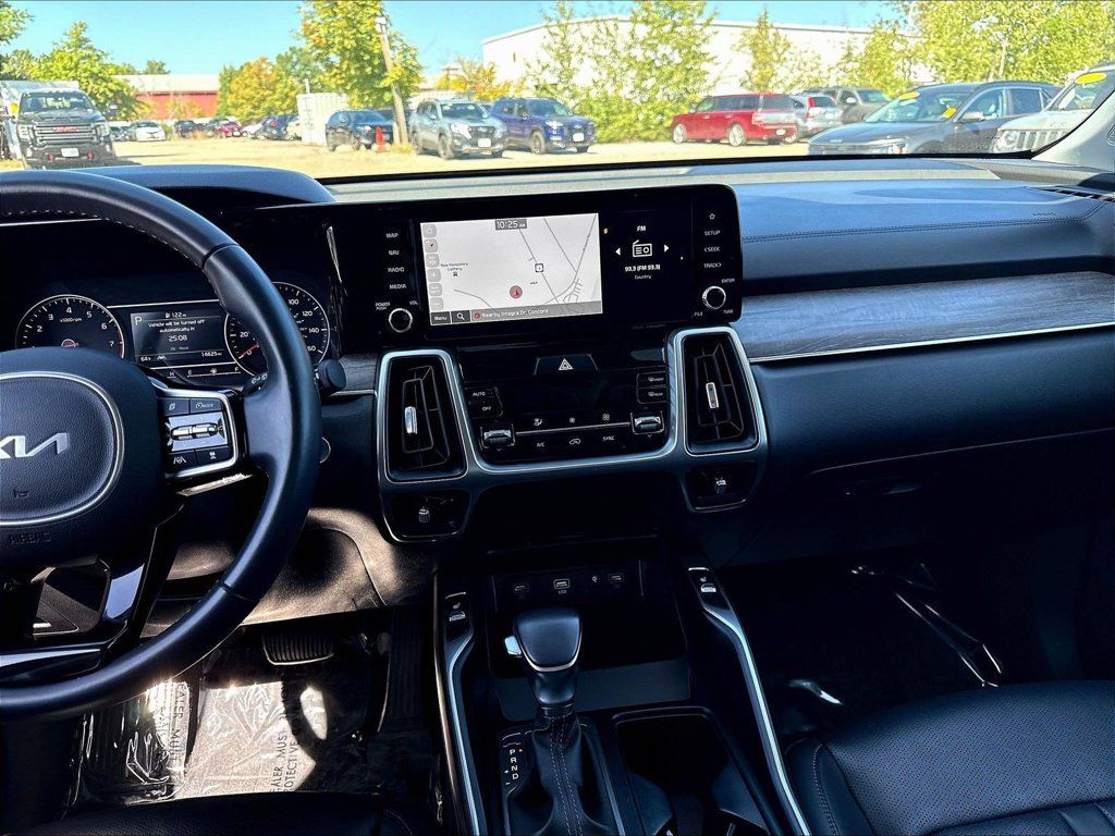 Certified 2023 Kia Sorento X-Line EX AWD/4WD image 14