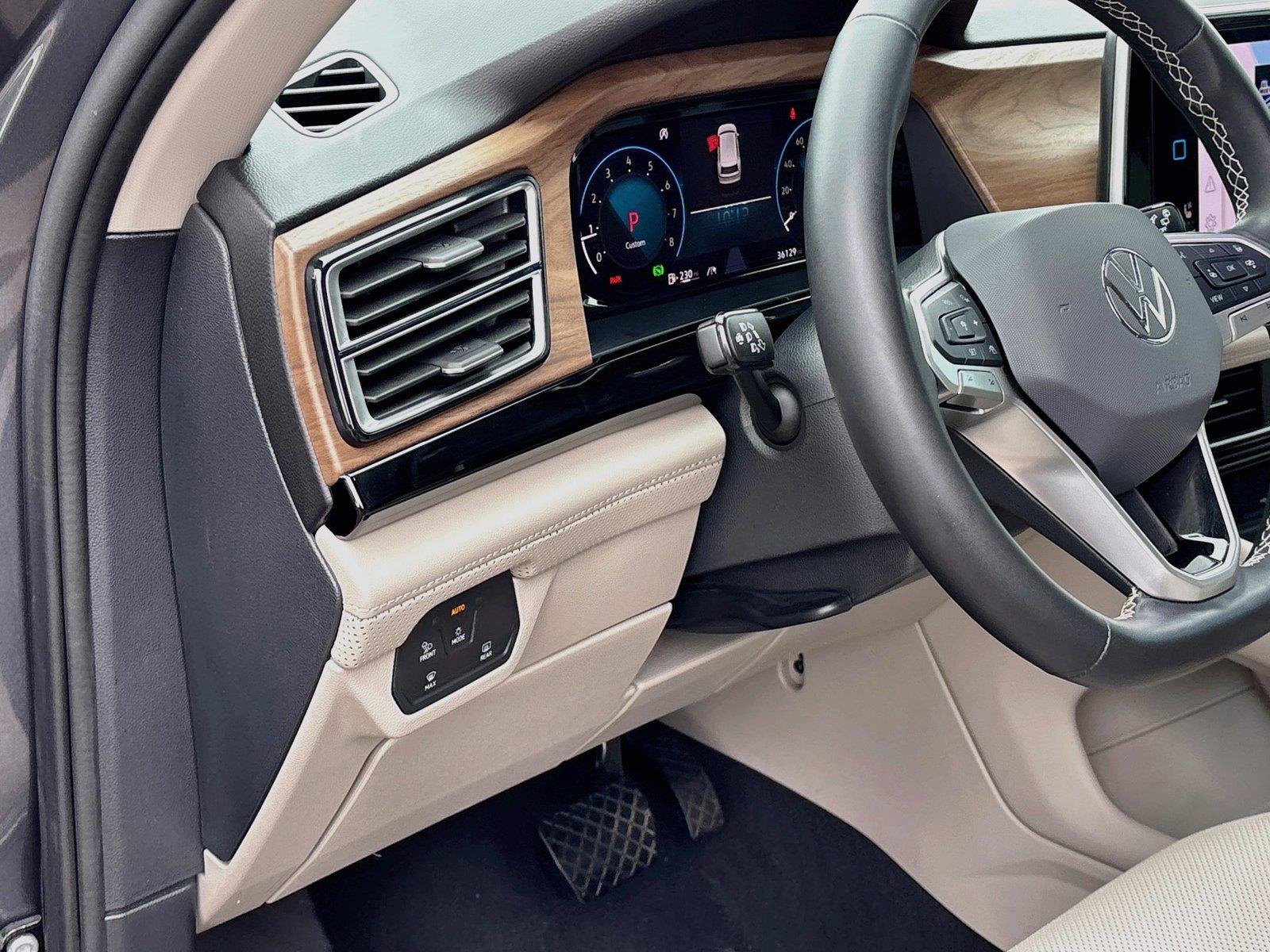 Used 2024 Volkswagen Atlas SE FWD image 10