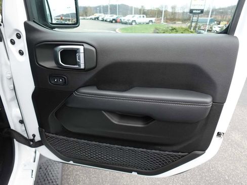 Used 2023 Jeep Wrangler Sahara w/ LED Lighting Group image 30