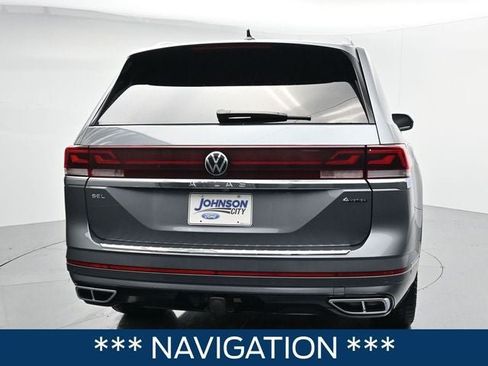 Used 2024 Volkswagen Atlas SEL Premium R-Line AWD/4WD image 8