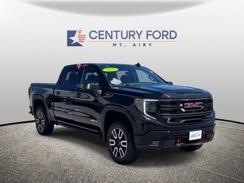 Used 2023 GMC Sierra 1500 AT4 w/ AT4 Premium Package AWD/4WD image 1