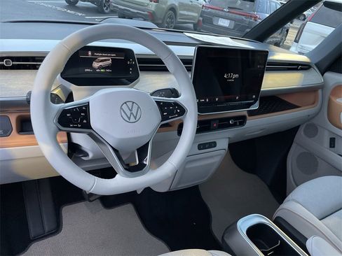 Used 2025 Volkswagen ID. Buzz 1st Edition image 11