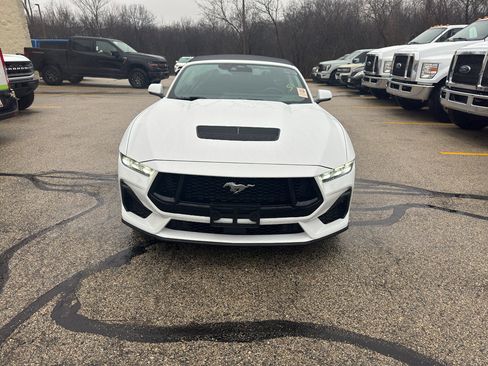 Used 2025 Ford Mustang GT Premium image 3