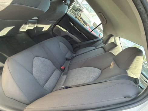 Used 2019 Toyota Camry LE FWD image 27