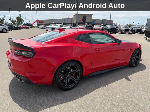 Used 2021 Chevrolet Camaro SS RWD image 5