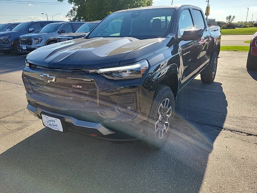 New 2026 Chevrolet Colorado Z71 w/ Technology Package AWD/4WD image 1