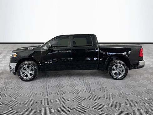 Used 2025 RAM 1500 Big Horn AWD/4WD image 4