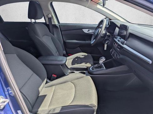 Used 2023 Kia Forte LXS FWD image 19