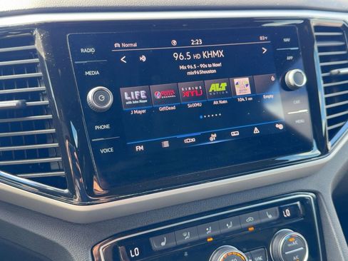 Used 2023 Volkswagen Atlas Cross Sport SEL R-Line image 23