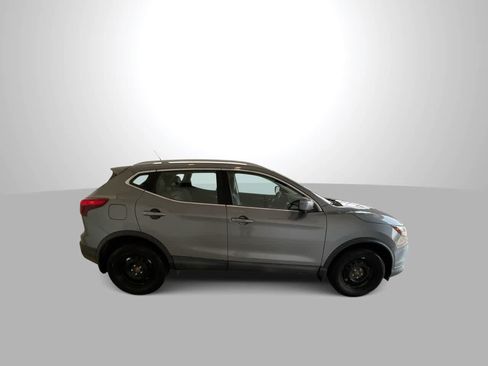 Used 2018 Nissan Rogue Sport SL AWD/4WD image 9