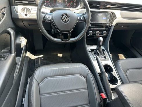 Used 2022 Volkswagen Passat 2.0T SE image 20