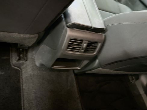 Used 2023 Nissan Rogue S AWD/4WD image 27