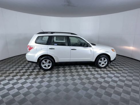 Used 2013 Subaru Forester 2.5X image 9
