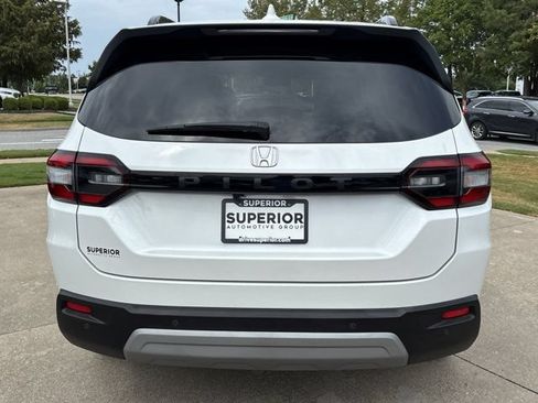 Used 2025 Honda Pilot EX-L image 5