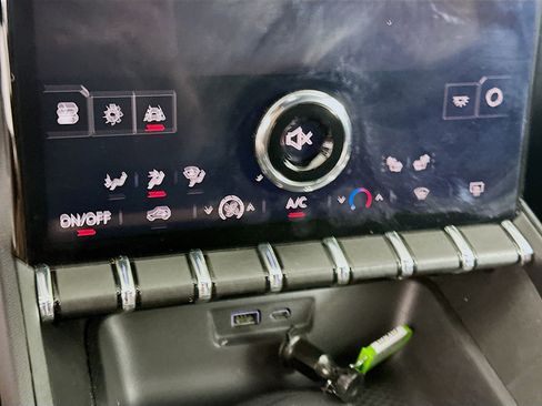 Used 2025 GMC Terrain Elevation AWD/4WD image 24