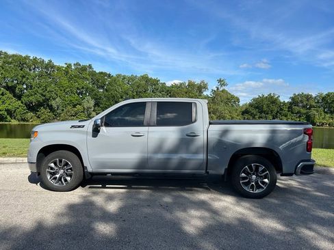 Used 2024 Chevrolet Silverado 1500 LT w/ Z71 Off-Road Package image 2