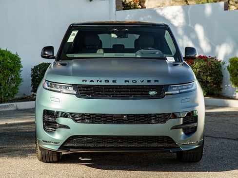 New 2025 Land Rover Range Rover Sport Dynamic SE image 3