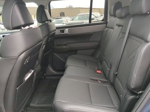 Used 2025 Hyundai Santa Fe SEL AWD/4WD image 13