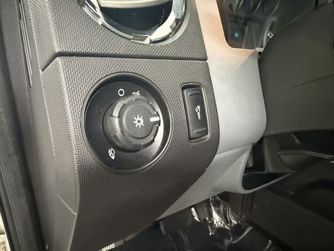 Used 2013 Ford F250 XLT w/ XLT Value Pkg image 14