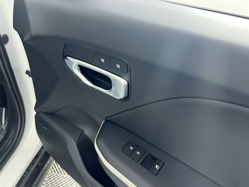 New 2026 Kia K4 GT-Line FWD image 32