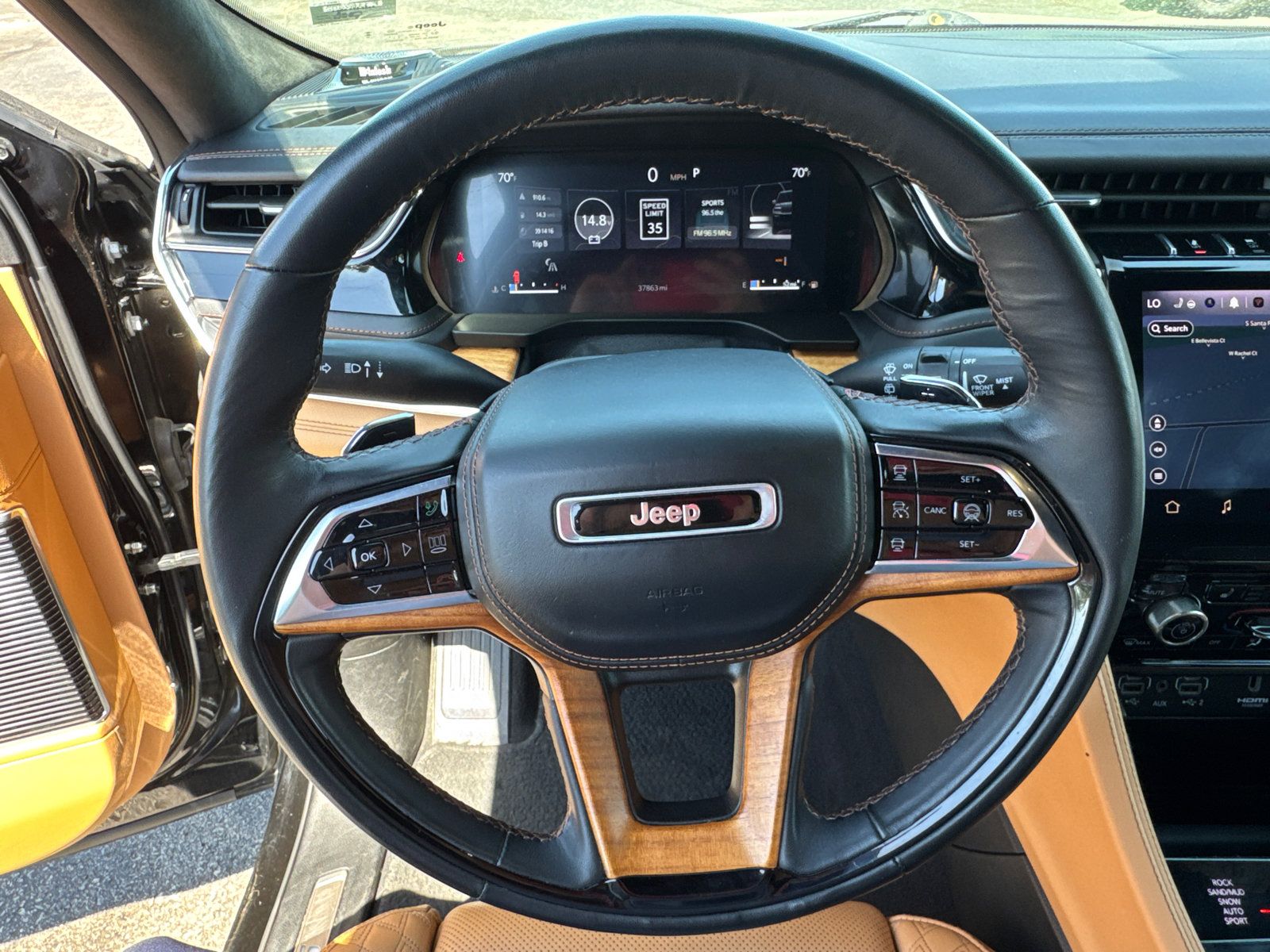 Used 2024 Jeep Grand Cherokee L Summit AWD/4WD image 14