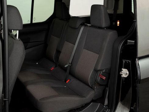 Used 2018 Ford Transit Connect XL image 8