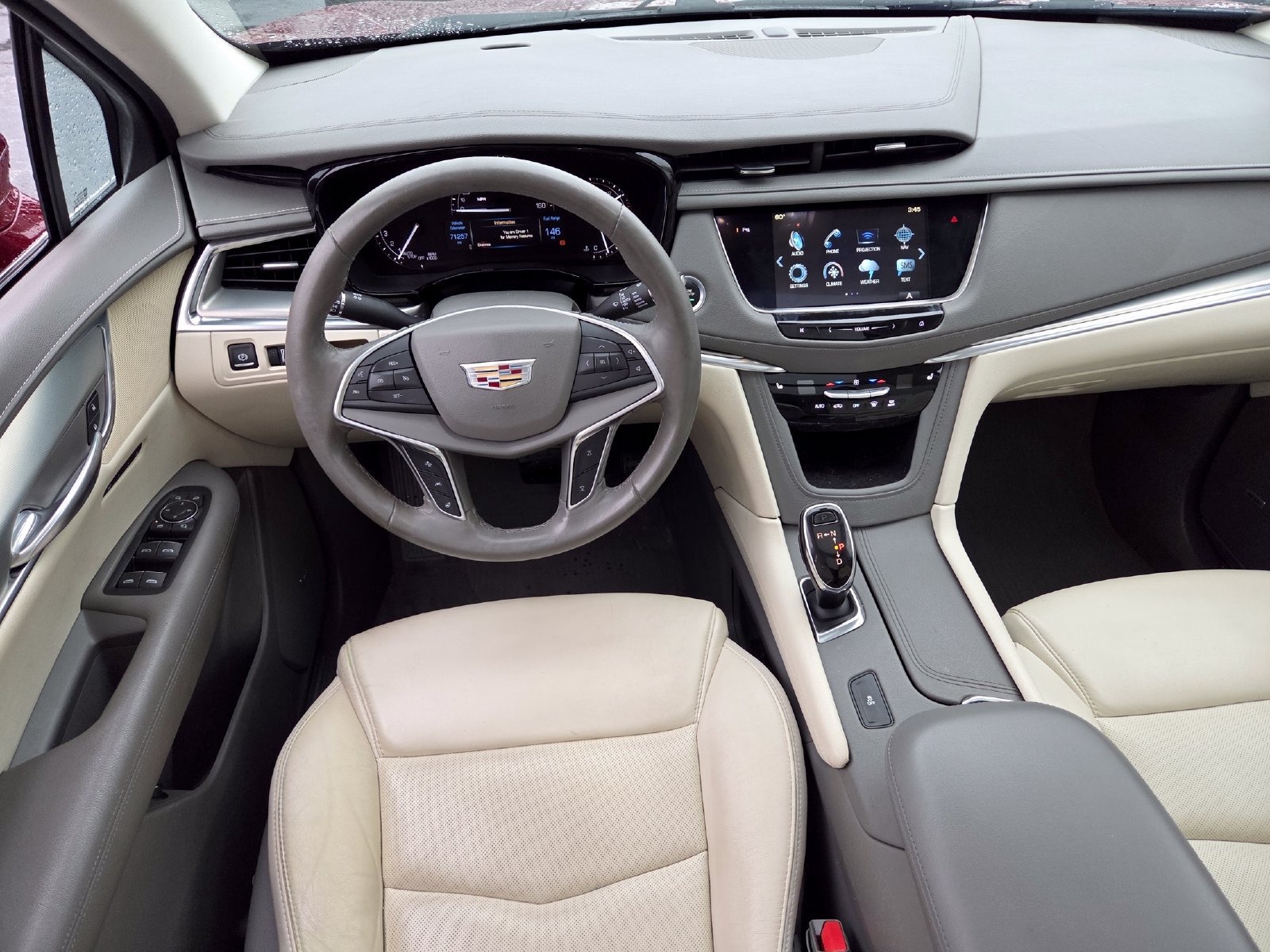 Used 2018 Cadillac XT5 Luxury w/ Driver Awareness Package FWD image 15
