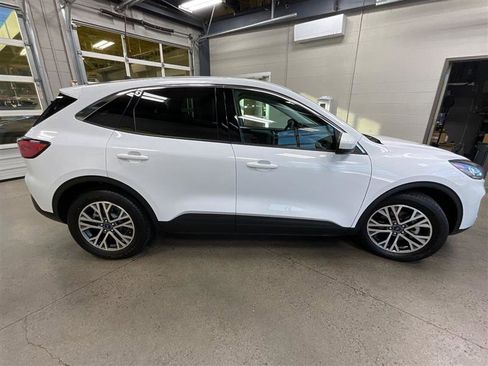 Used 2022 Ford Escape SEL image 6