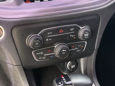 Used 2023 Dodge Charger SXT RWD image 22