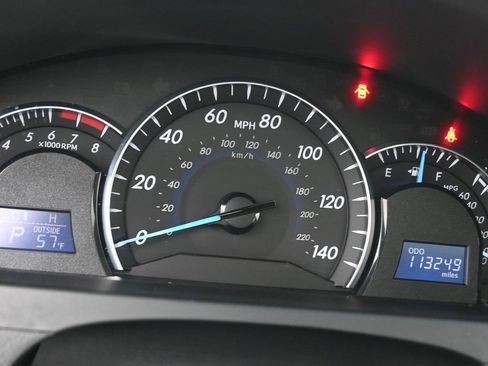 Used 2012 Toyota Camry XLE image 8