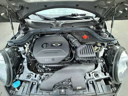 Used 2019 MINI Cooper 2-Door Hardtop w/ Signature Upholstery Package image 29