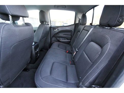 Used 2018 GMC Canyon SLE w/ SLE Convenience Package image 14