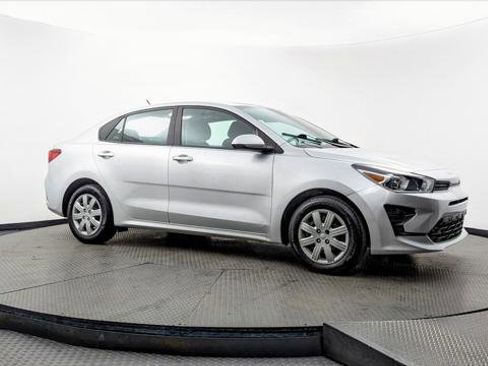 Used 2022 Kia Rio LX image 11