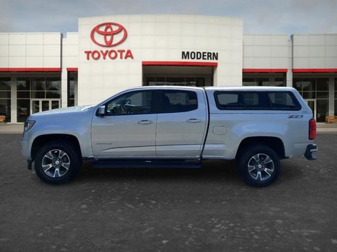 Used 2017 Chevrolet Colorado Z71 AWD/4WD image 7