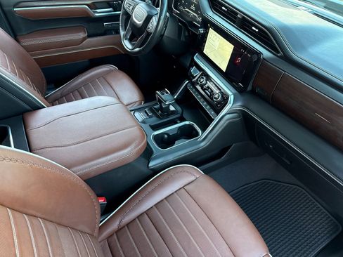 Used 2024 GMC Sierra 1500 Denali Ultimate image 16