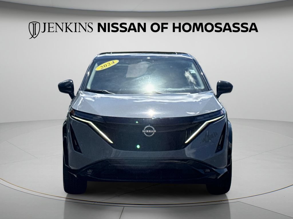 Used 2024 Nissan Ariya AWD image 3