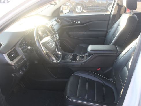 Used 2022 GMC Acadia Denali w/ Denali Ultimate Package image 16