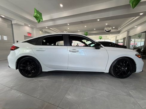 Used 2025 Honda Civic Sport image 9