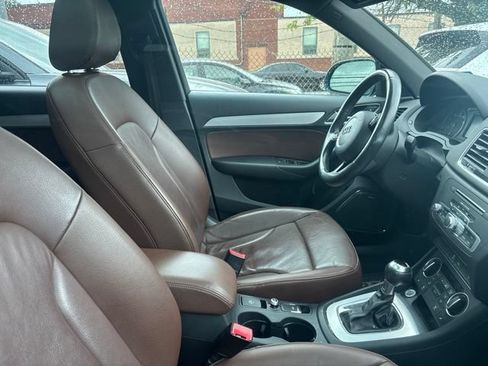Used 2018 Audi Q3 2.0T Premium Plus w/ Premium Plus Package AWD/4WD image 10