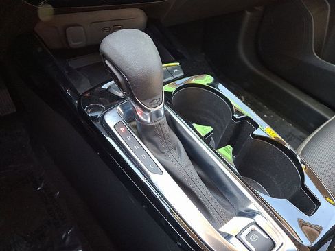 Certified 2025 Chevrolet Trax ACTIV w/ Sunroof Package image 16