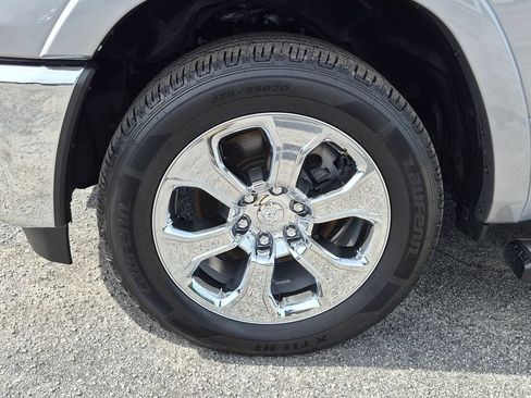 Used 2025 RAM 1500 Big Horn AWD/4WD image 10