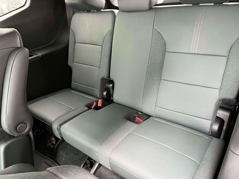 New 2026 GMC Acadia AT4 w/ Luxury Package image 17