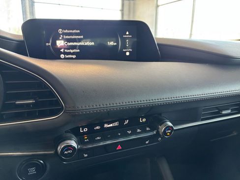 Used 2024 MAZDA MAZDA3 s FWD image 21