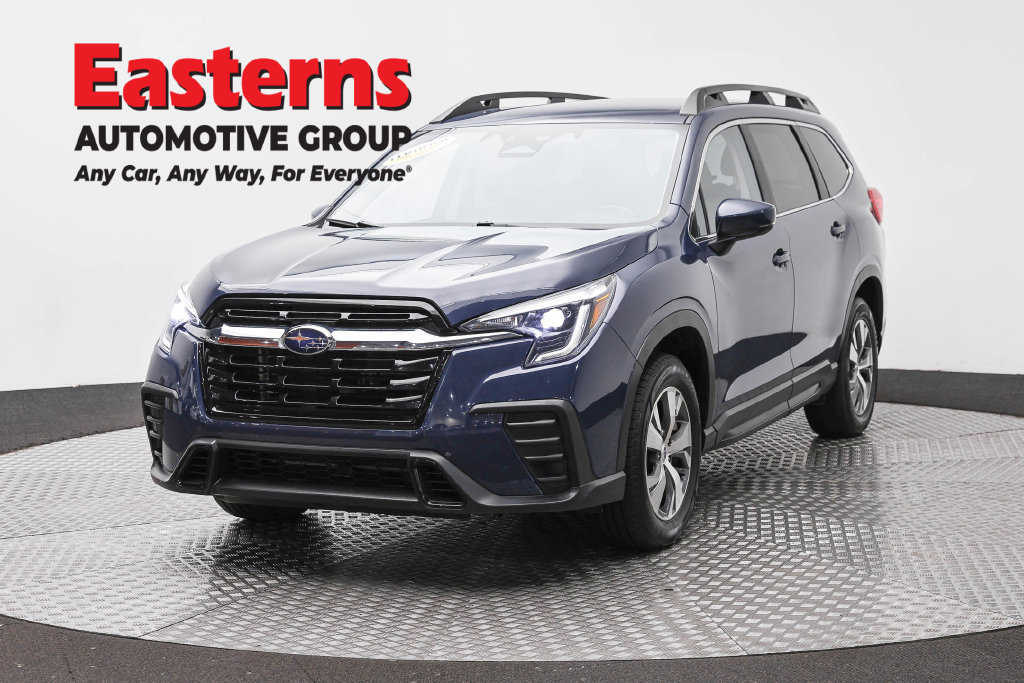 Used 2025 Subaru Ascent Premium AWD/4WD image 1
