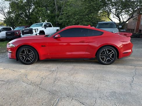 Used 2021 Ford Mustang GT image 3
