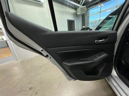 Used 2021 Nissan Altima 2.5 S FWD image 19