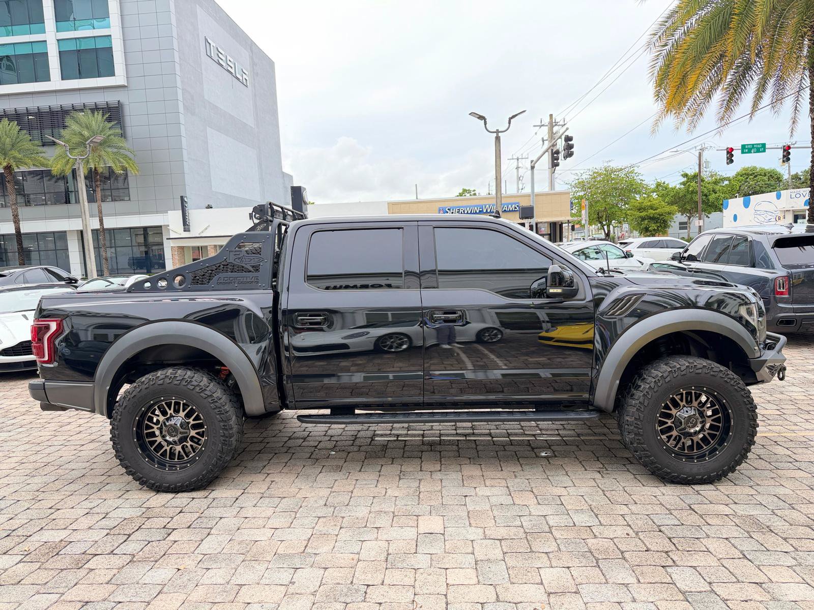 Used 2019 Ford F150 Raptor w/ Equipment Group 802A Luxury AWD/4WD image 8