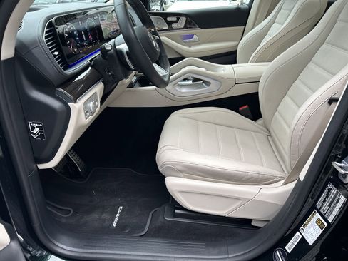 Certified 2025 Mercedes-Benz GLS 580 4MATIC image 26